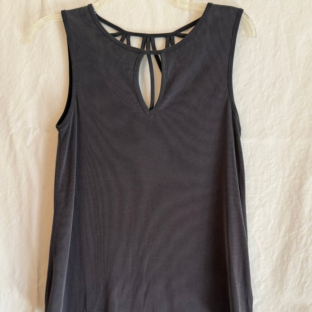 Women's Chroma Tale Tank - Charcoal